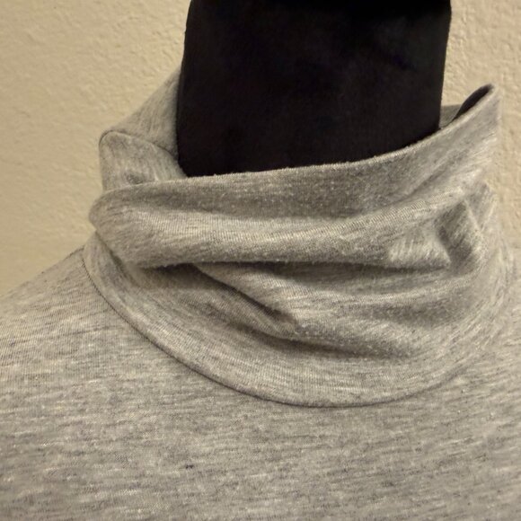 REI Turtleneck Grey Long Sleeve Size L - Picture 3 of 5